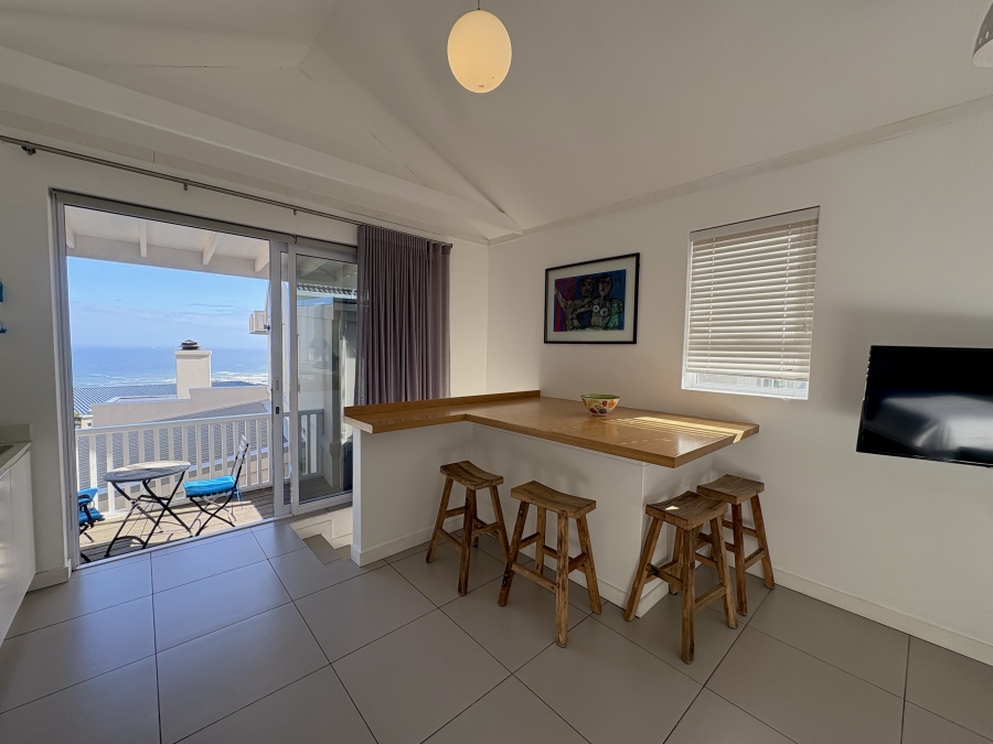 To Let 2 Bedroom Property for Rent in Camps Bay Western Cape